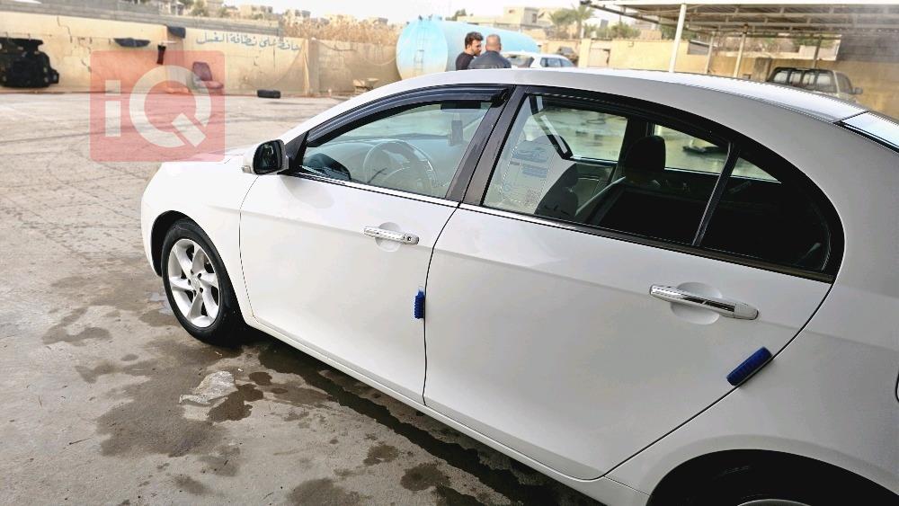 جيلي امجراند EC7